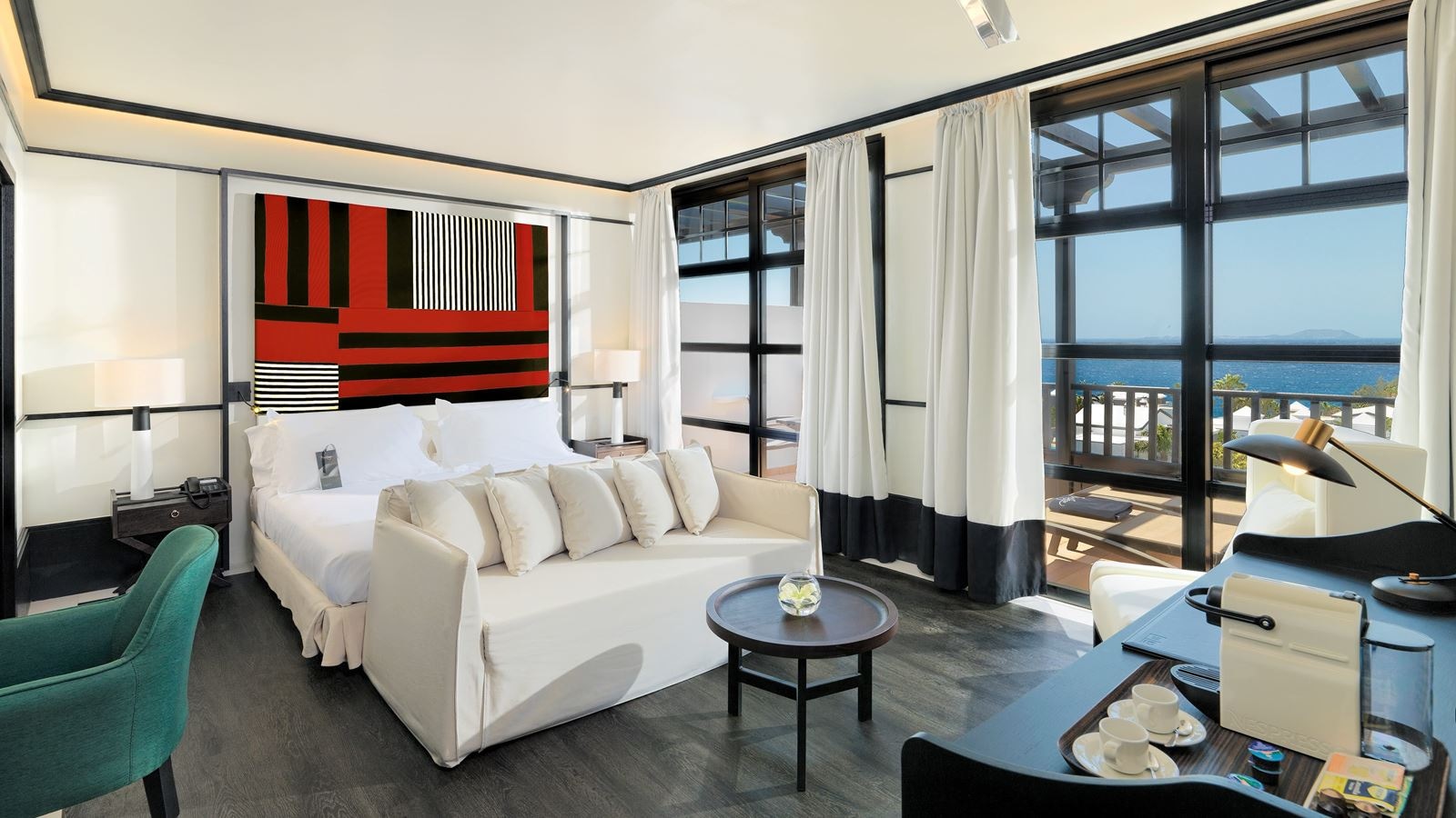 rooms-privilege-balcony-or-terrace