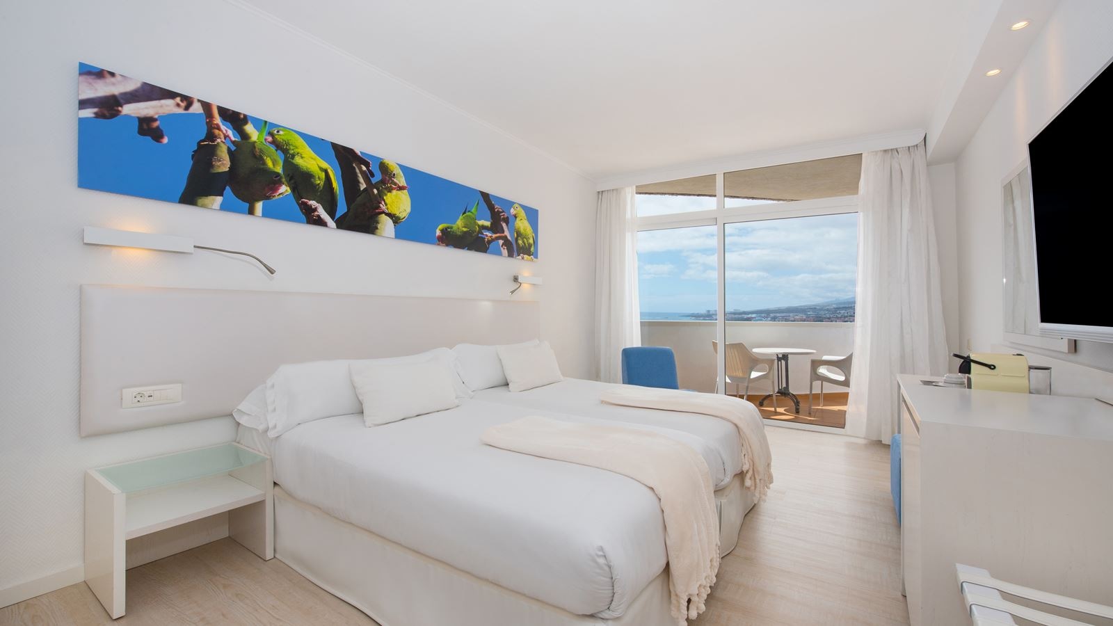 rooms-double-star-prestige-side-sea-view