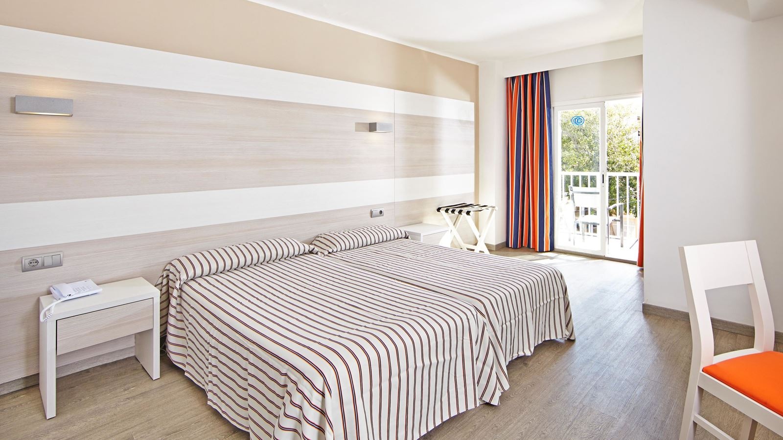 rooms-db--double-room