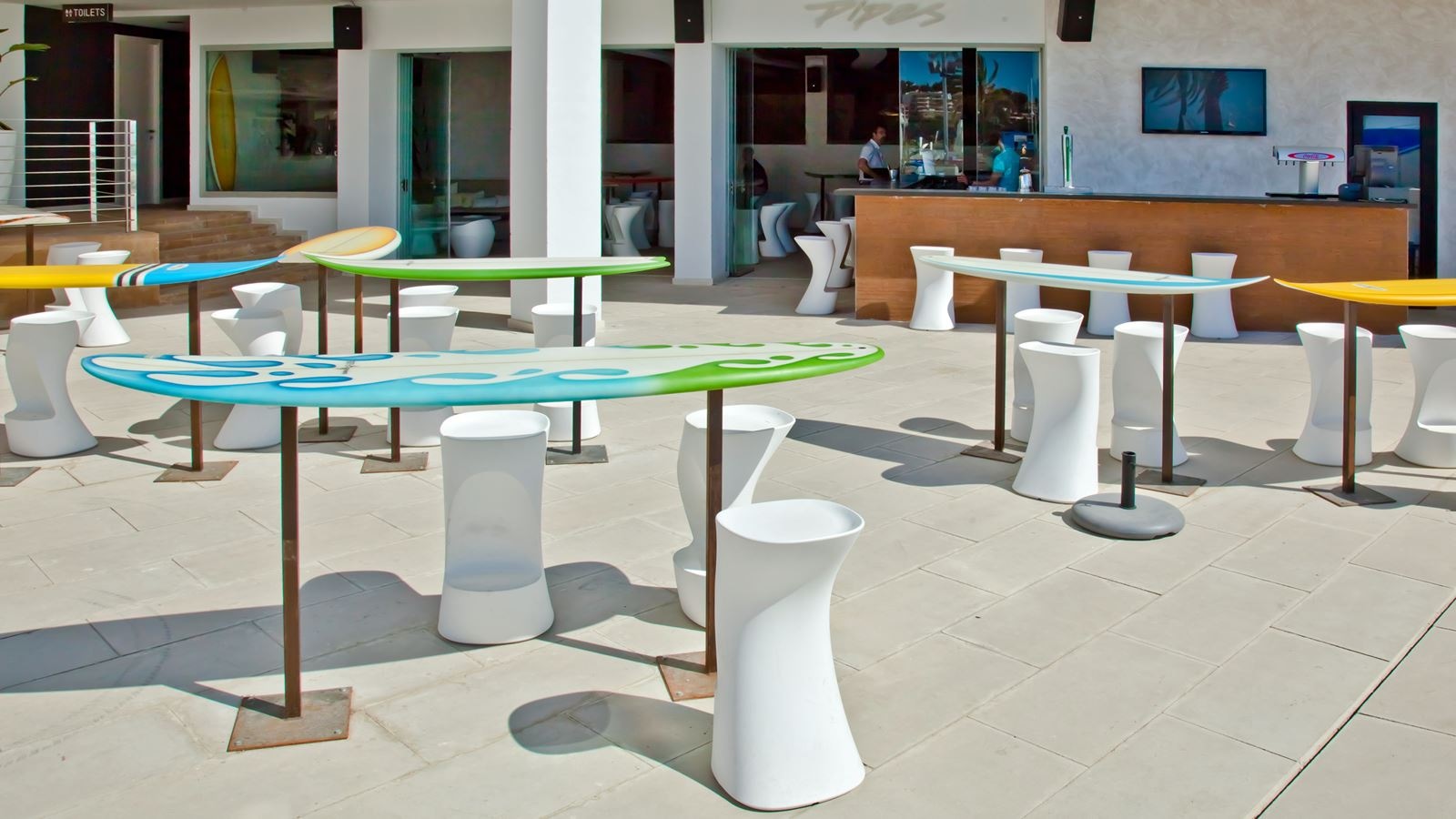 restaurants-pipes-snack-bar