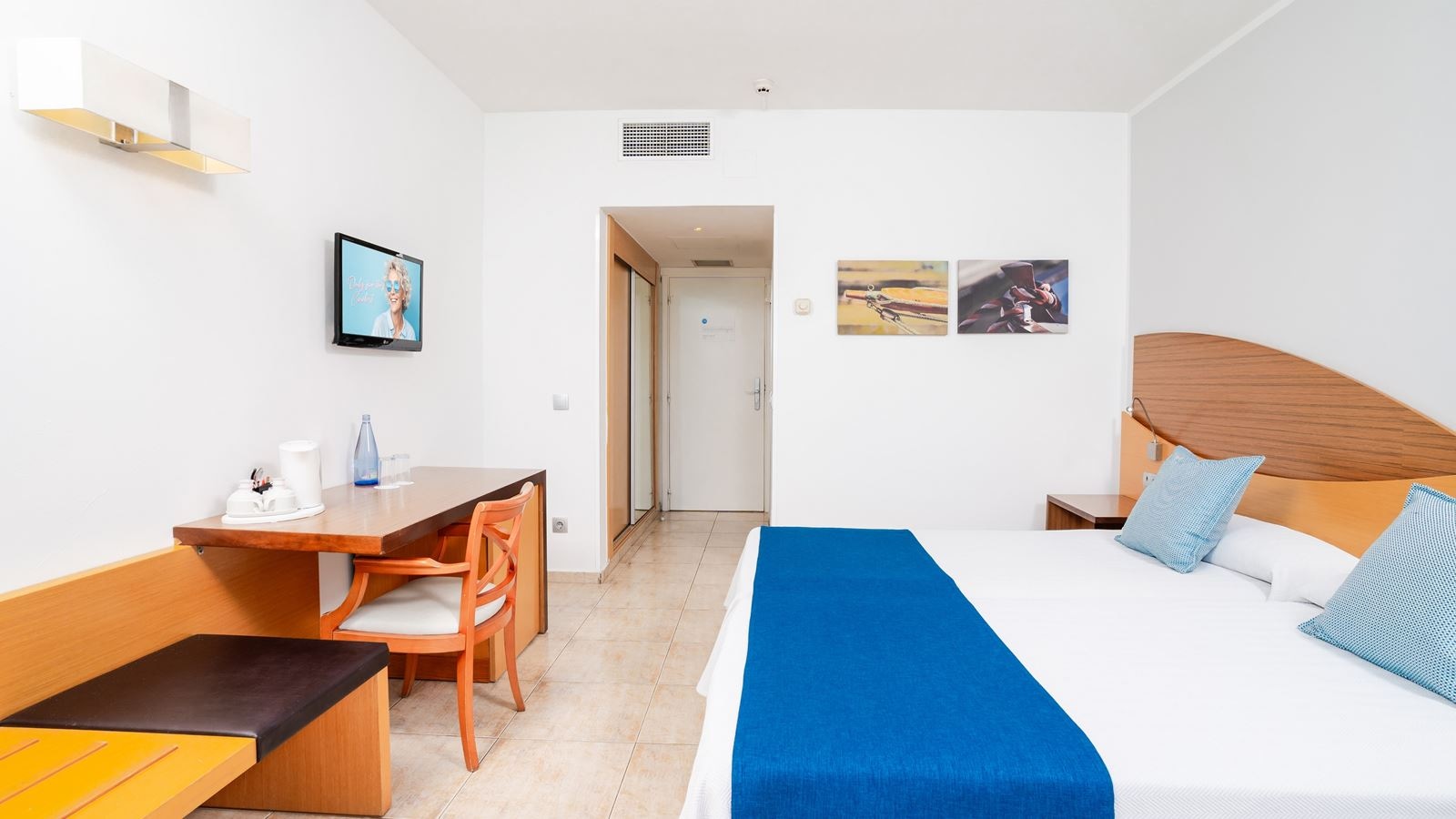 rooms-double-comfort-room-with-balcony