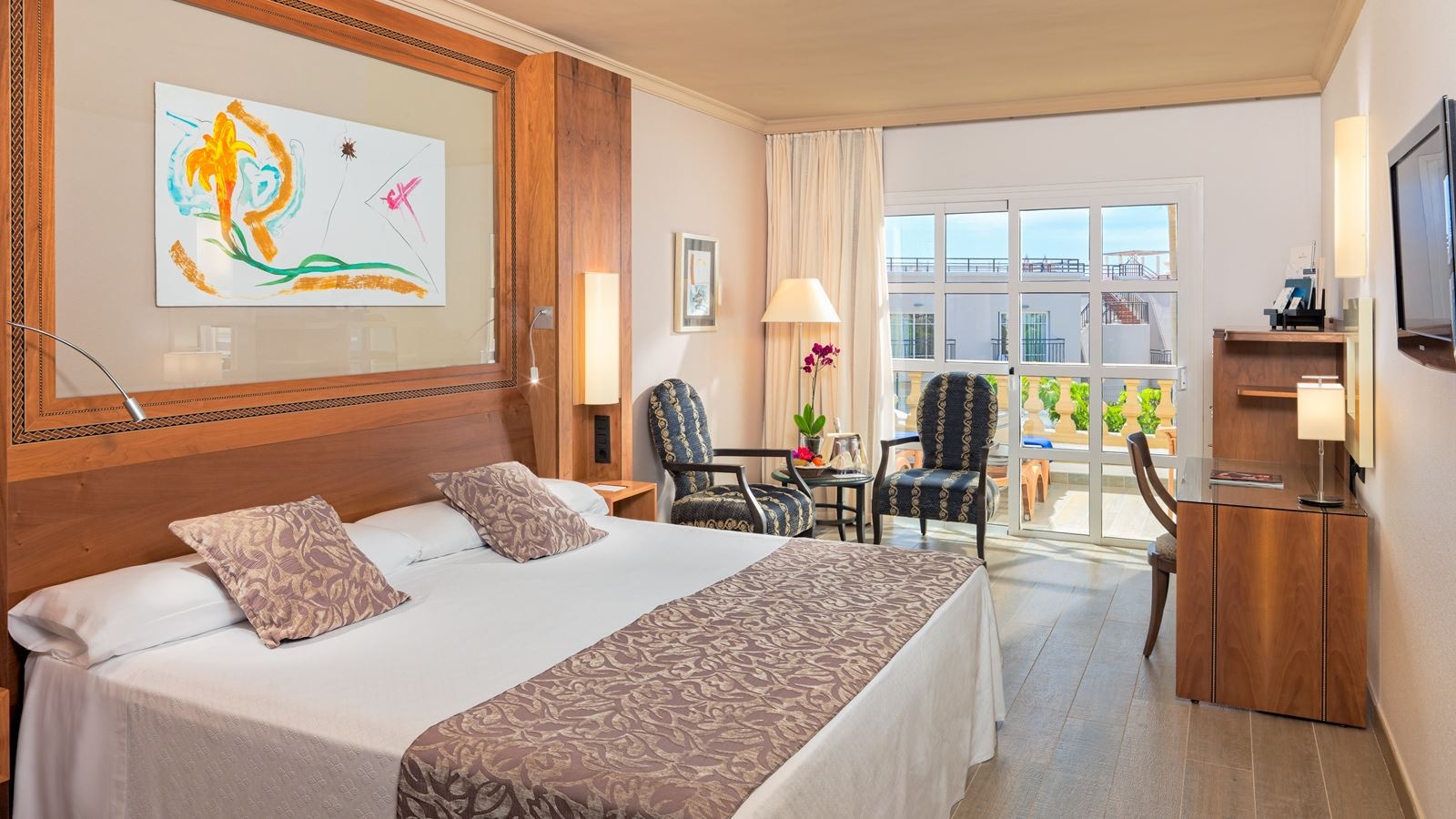 rooms-comfort-double-room-balcony