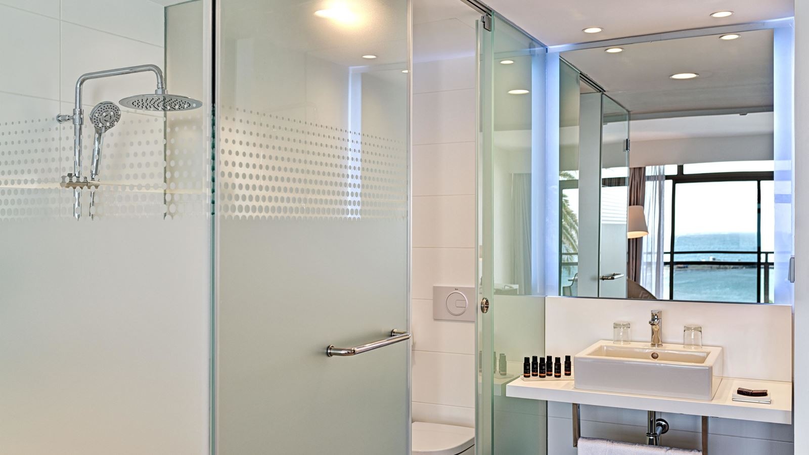 rooms-doble-infinity-pool-with-terrace