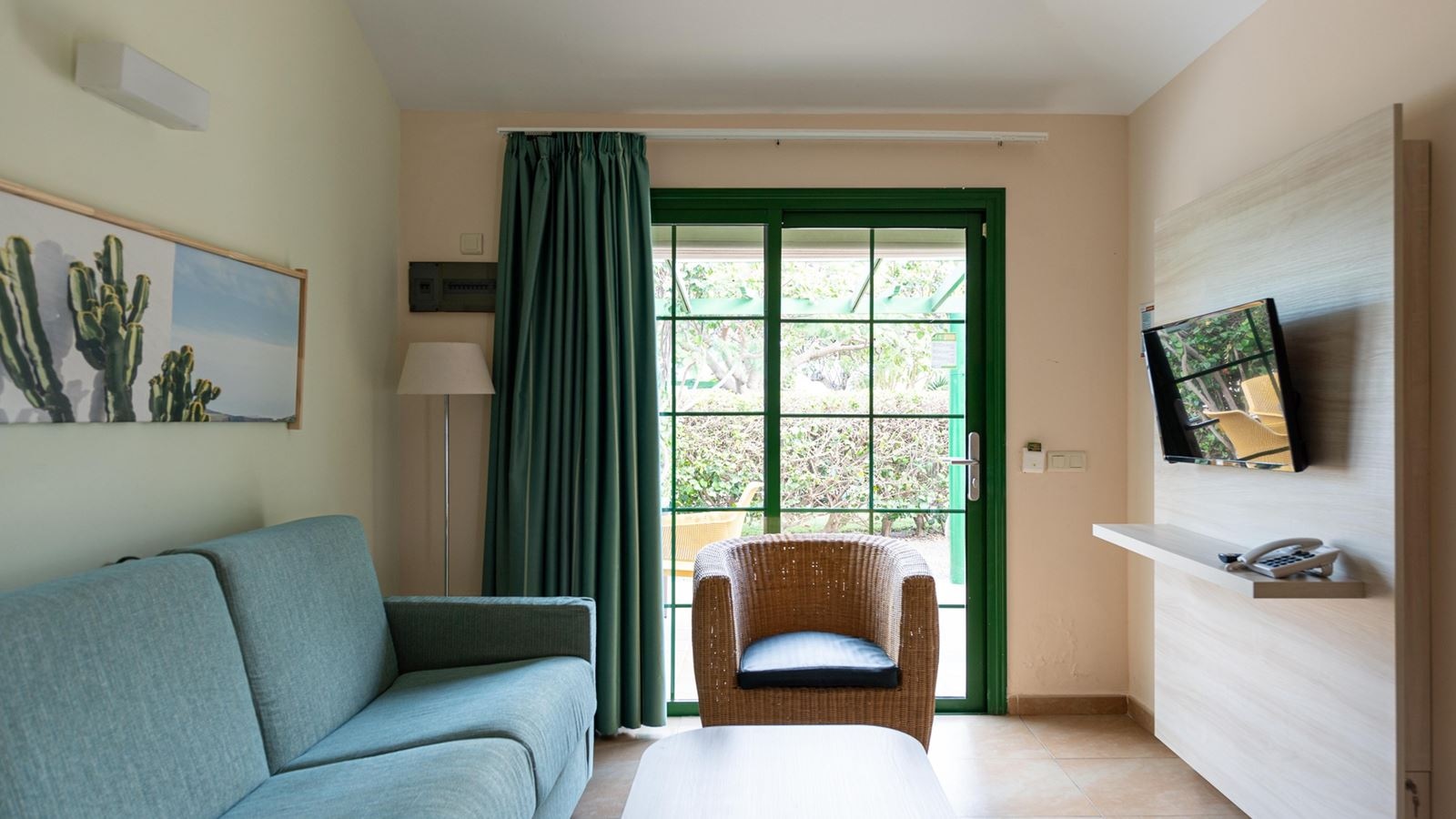 rooms-superior-one-bedroom-bungalow