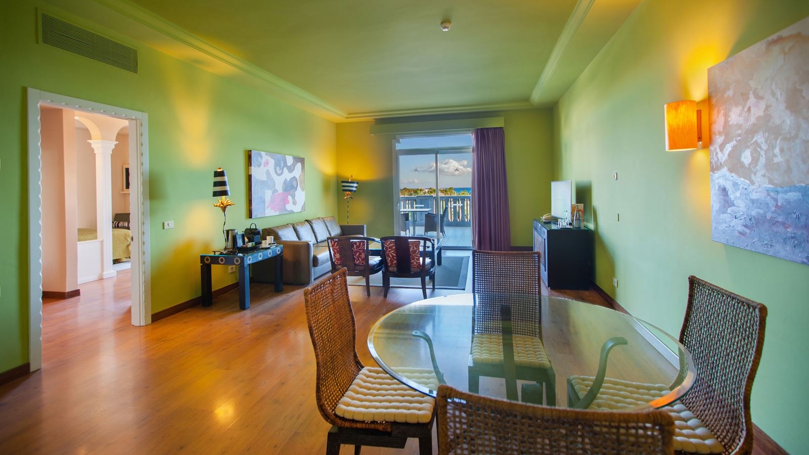 rooms-senior-suite-terrace-unique