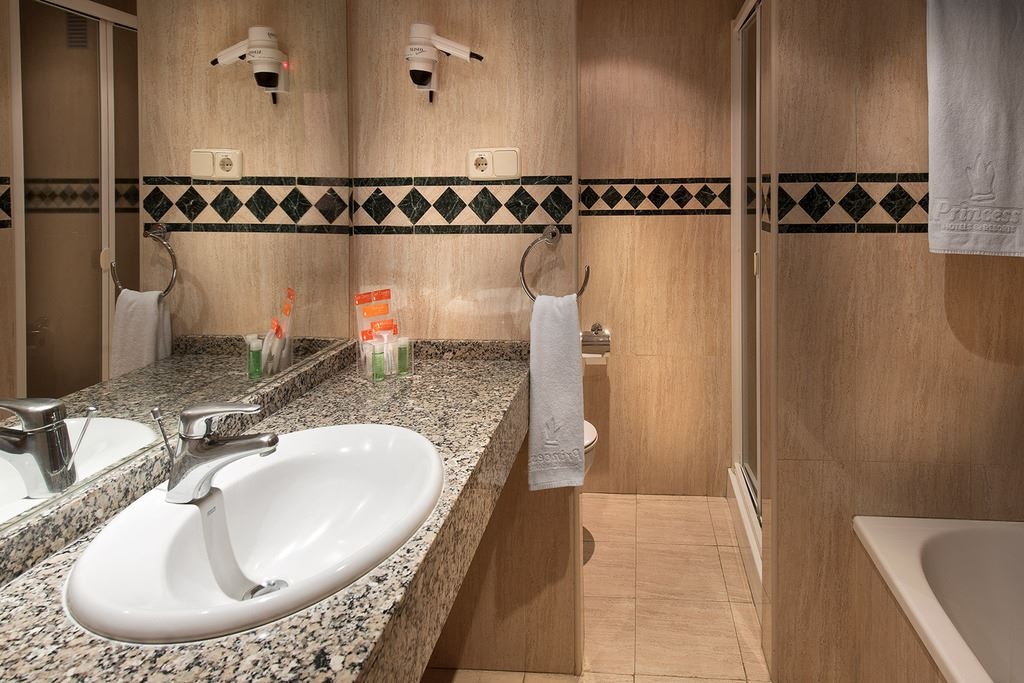 rooms-familiar-superior-ocean-view