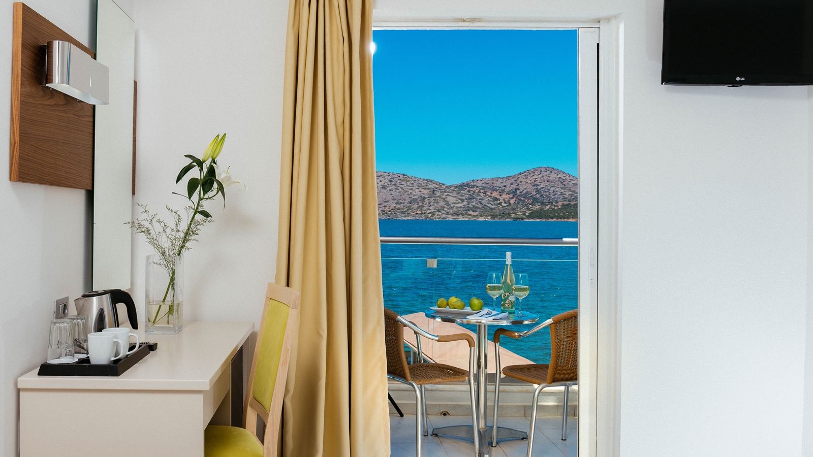 rooms-side-sea-view-double-room