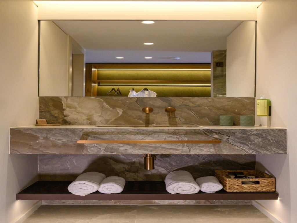 rooms-junior-suite-garden-view