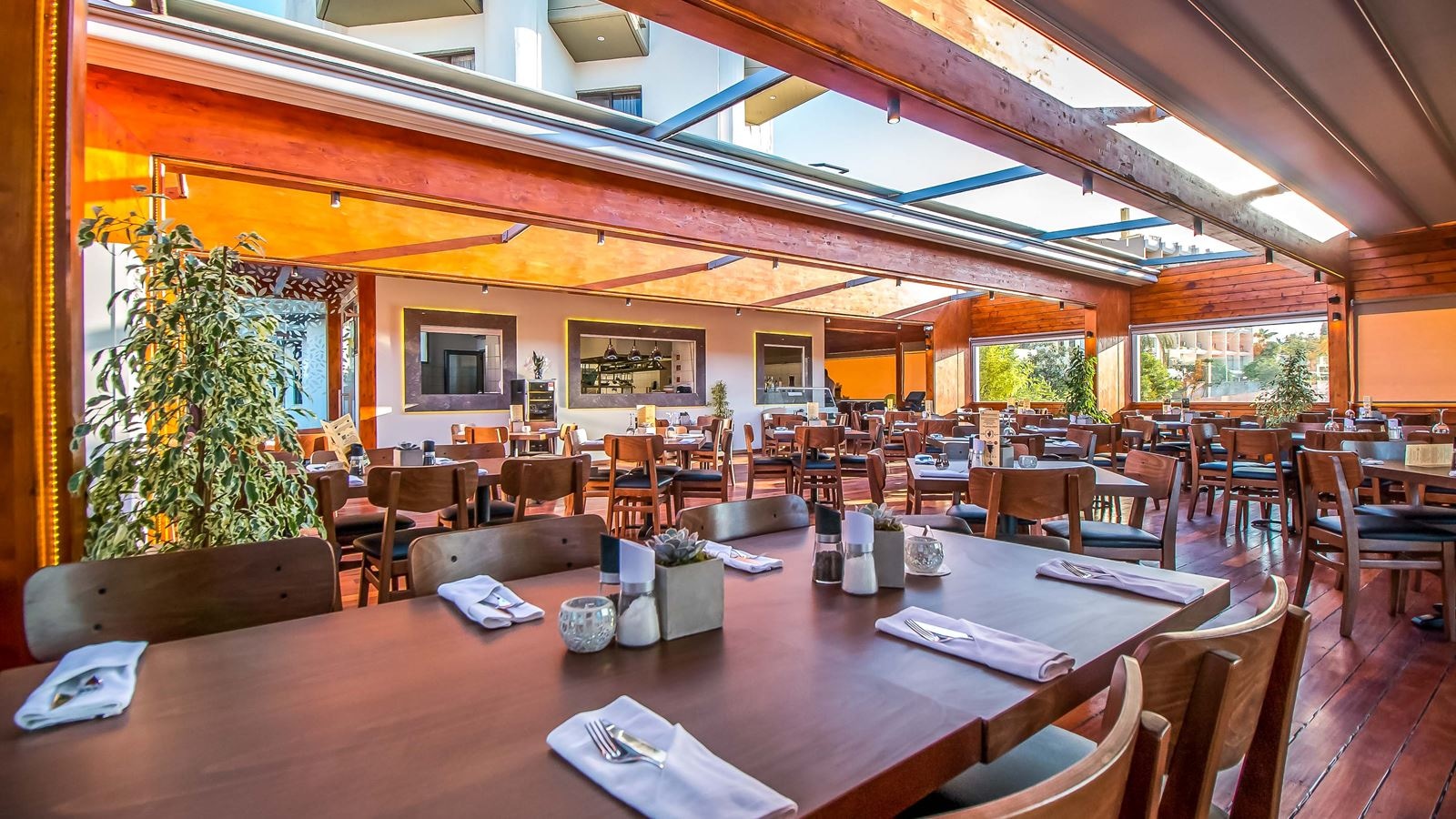 restaurants-casual-restaurant