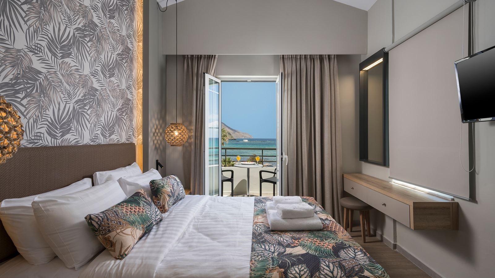 rooms-double--room--sea-view-balcony-or-terrace