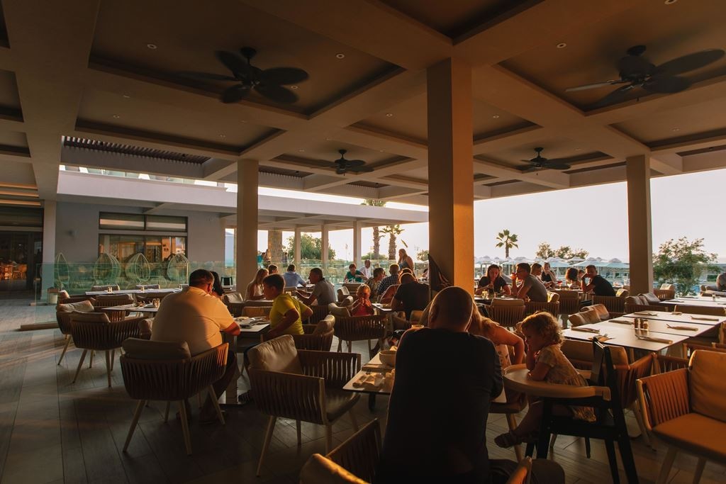 restaurants-main-building