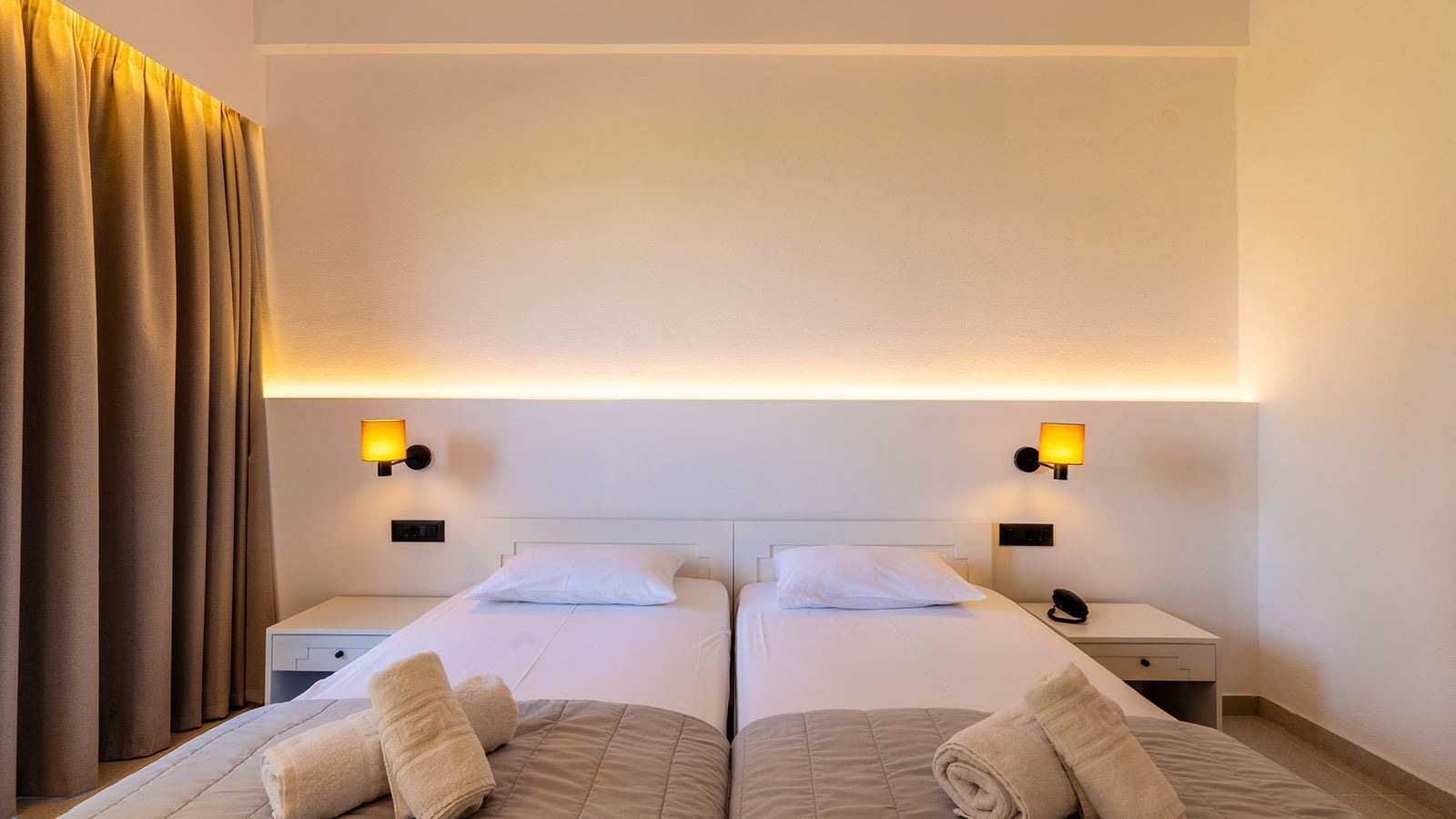 rooms-room-superior-double-balcony-or-terrace