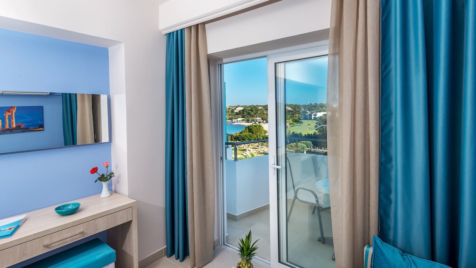 rooms-superior-room-sea-view