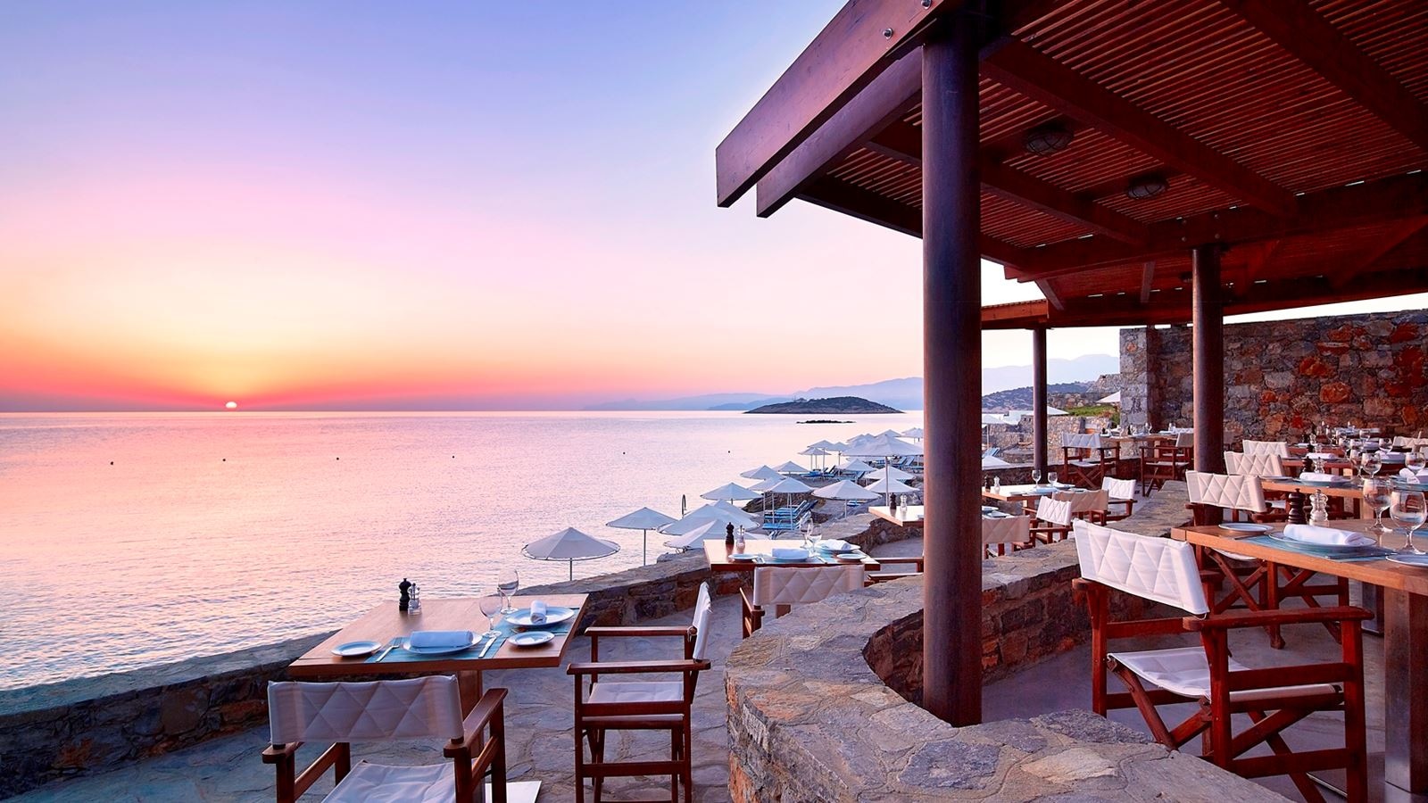 restaurants-blue-bay-beach-restaurant
