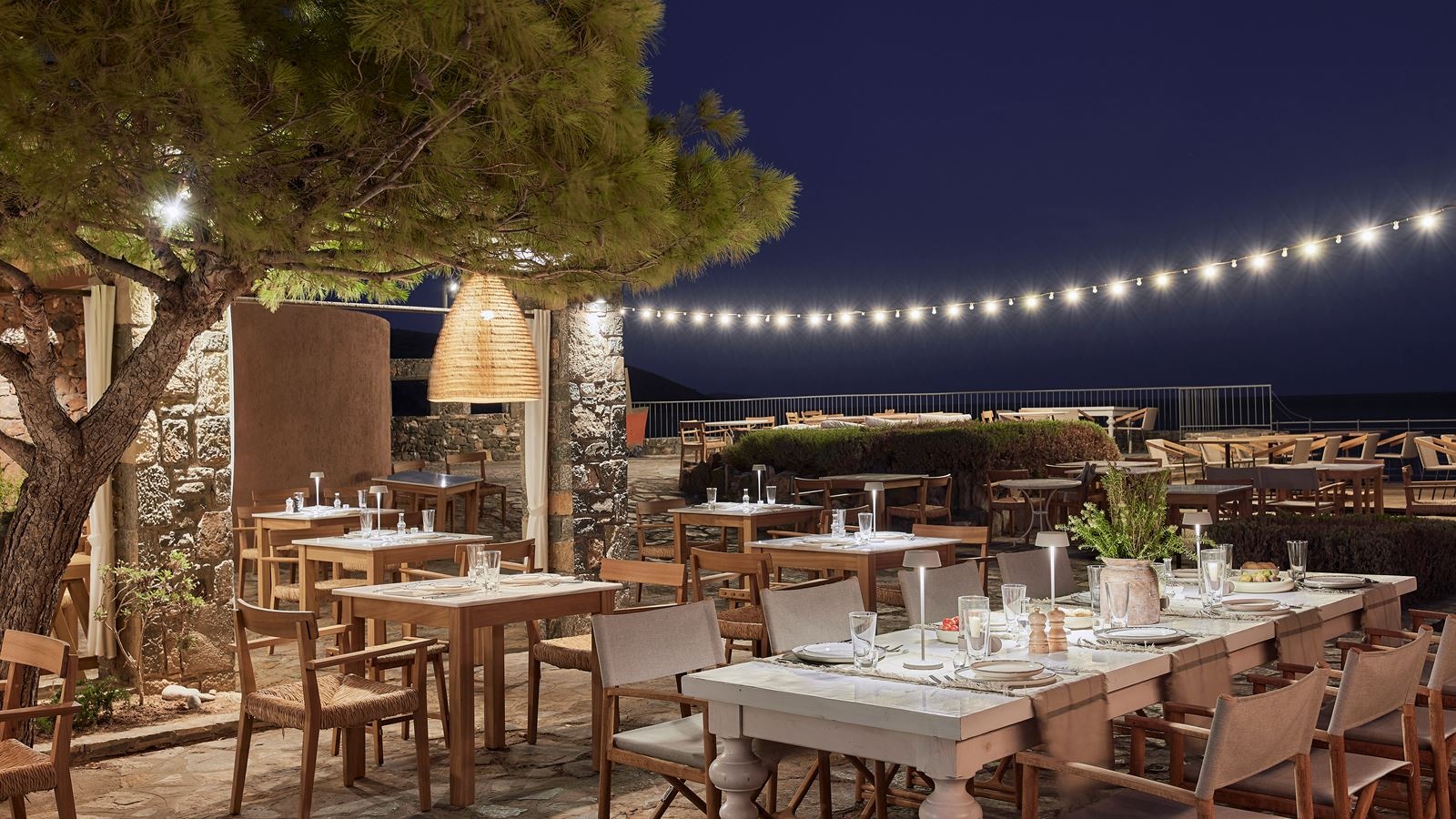 restaurants-kafenion-greek-restaurant