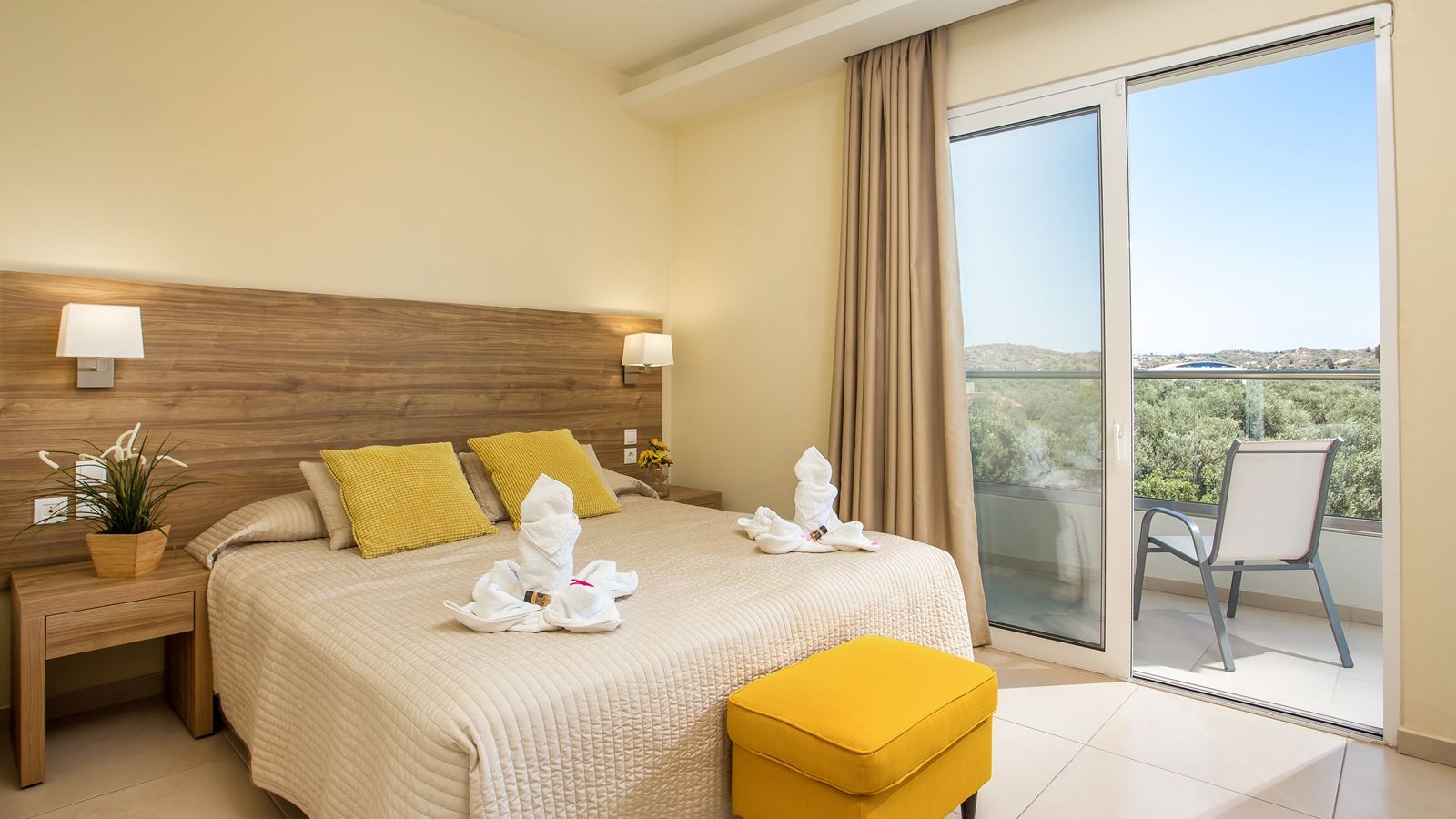 rooms-premium-double-room-with-balcony