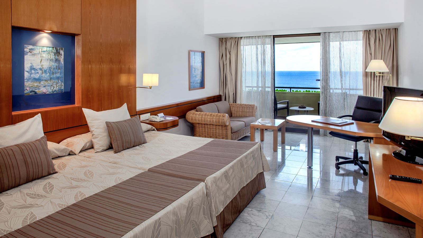 rooms-premium-room-sea-view