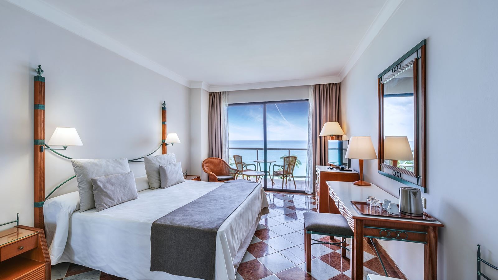 rooms-classic-room-sea-view