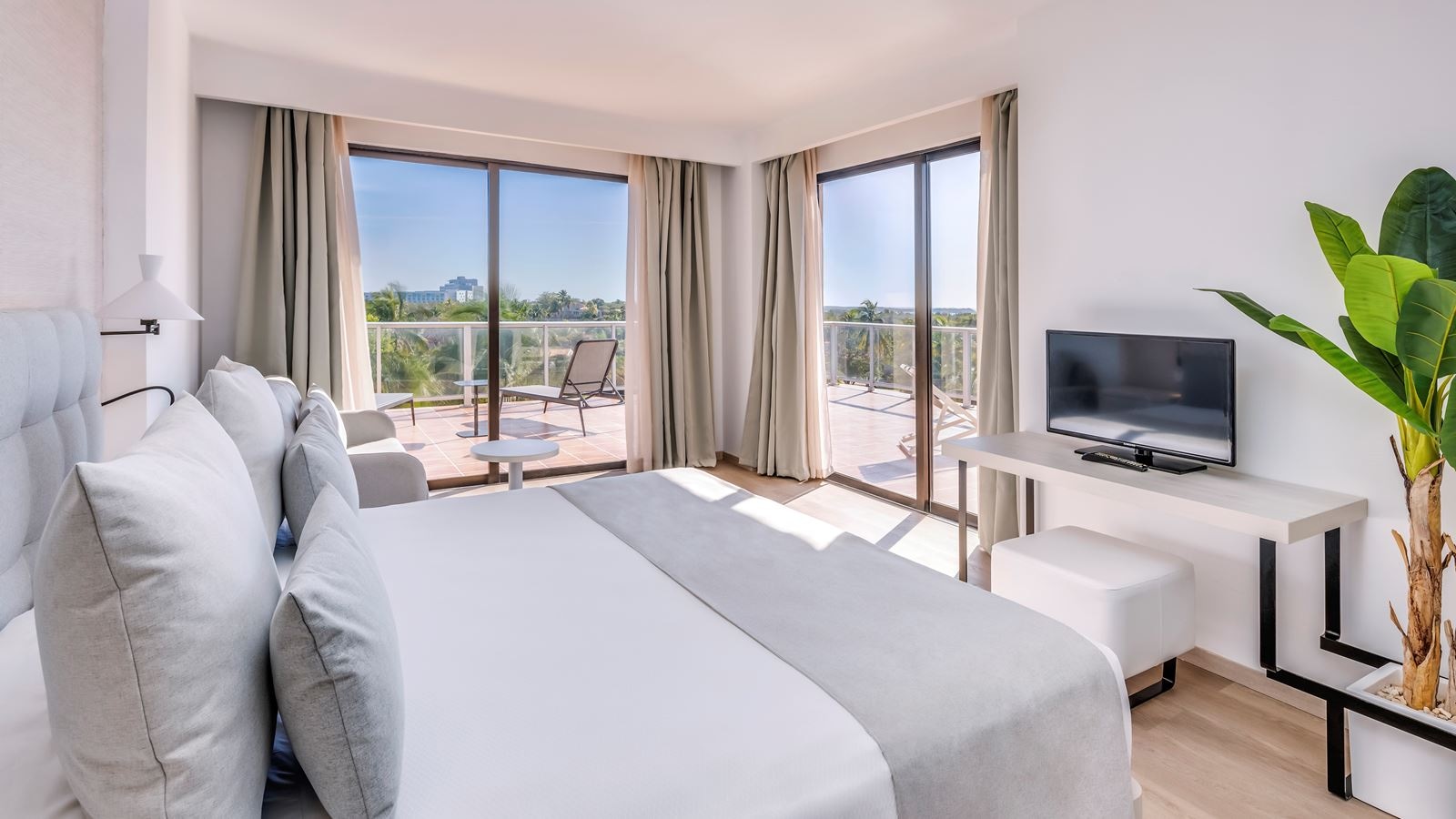 rooms-premium-room-sea-view