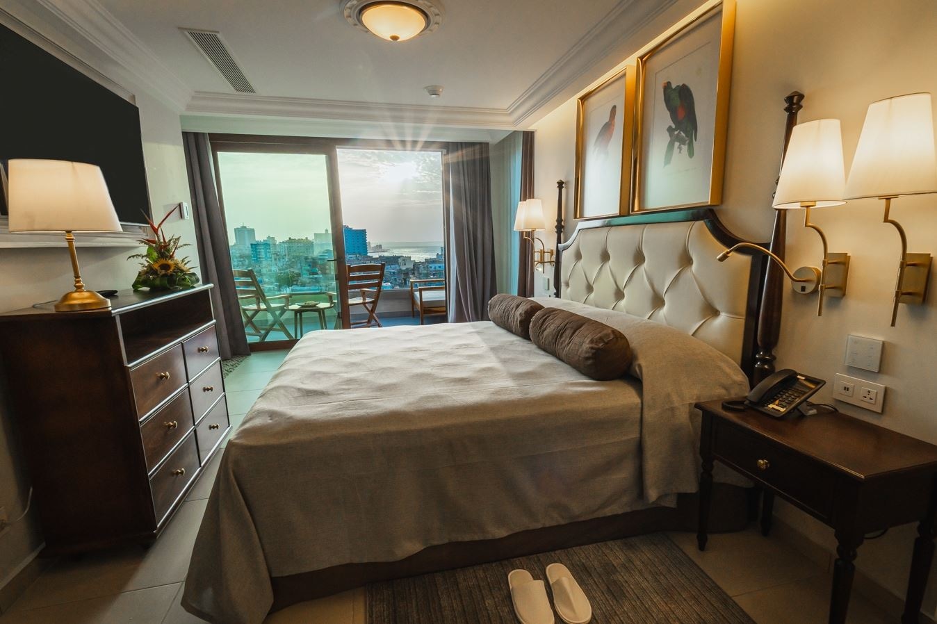 rooms-suite-terrace-panoramic-view