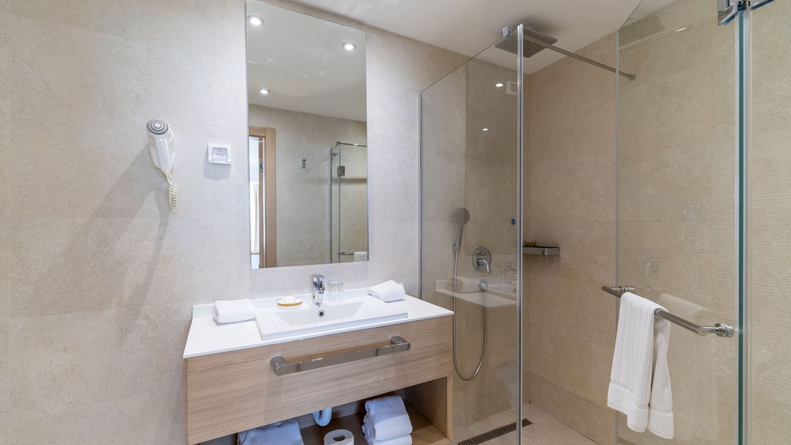 rooms-lux-suite-sea-view