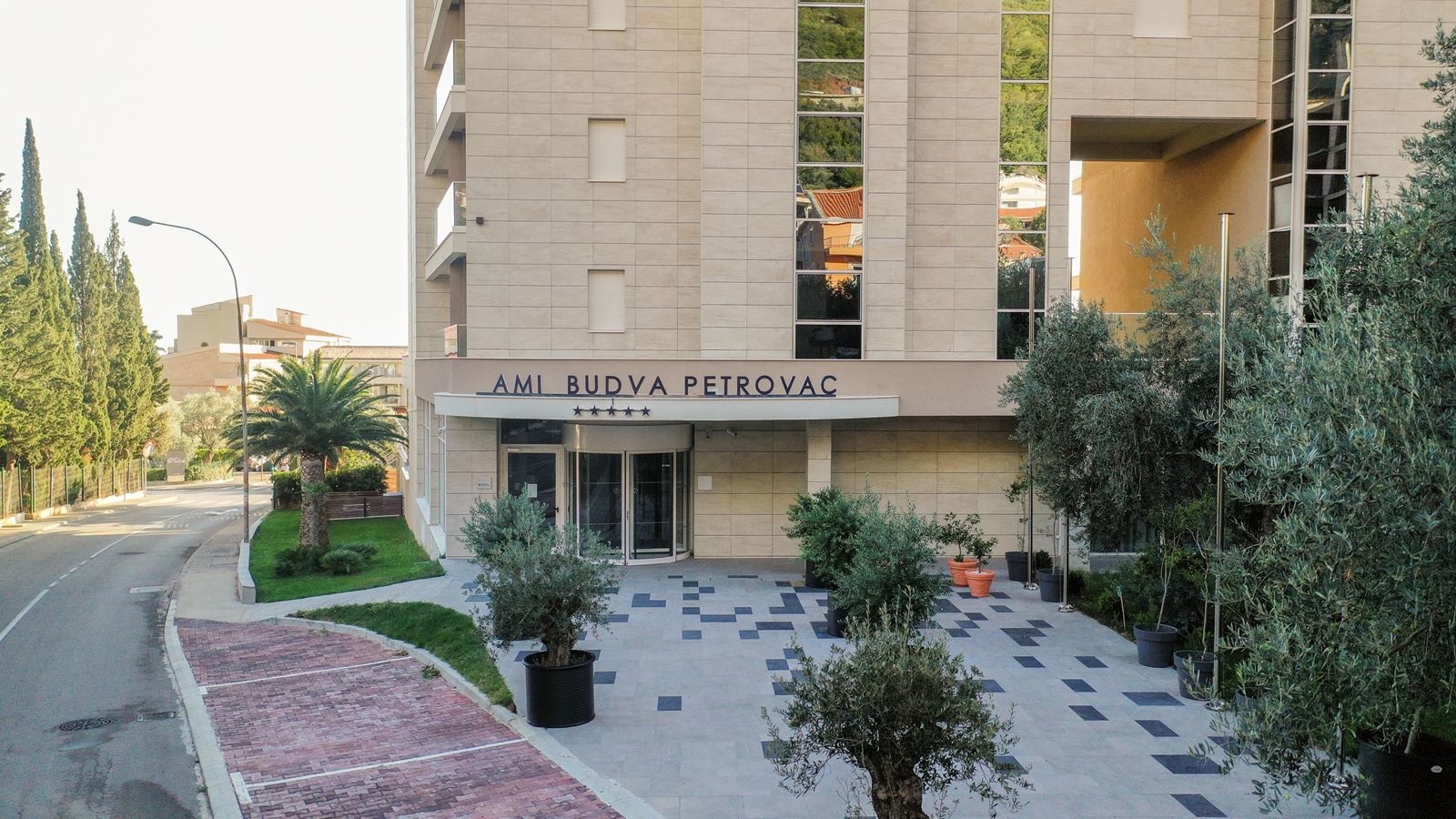 general-main-building