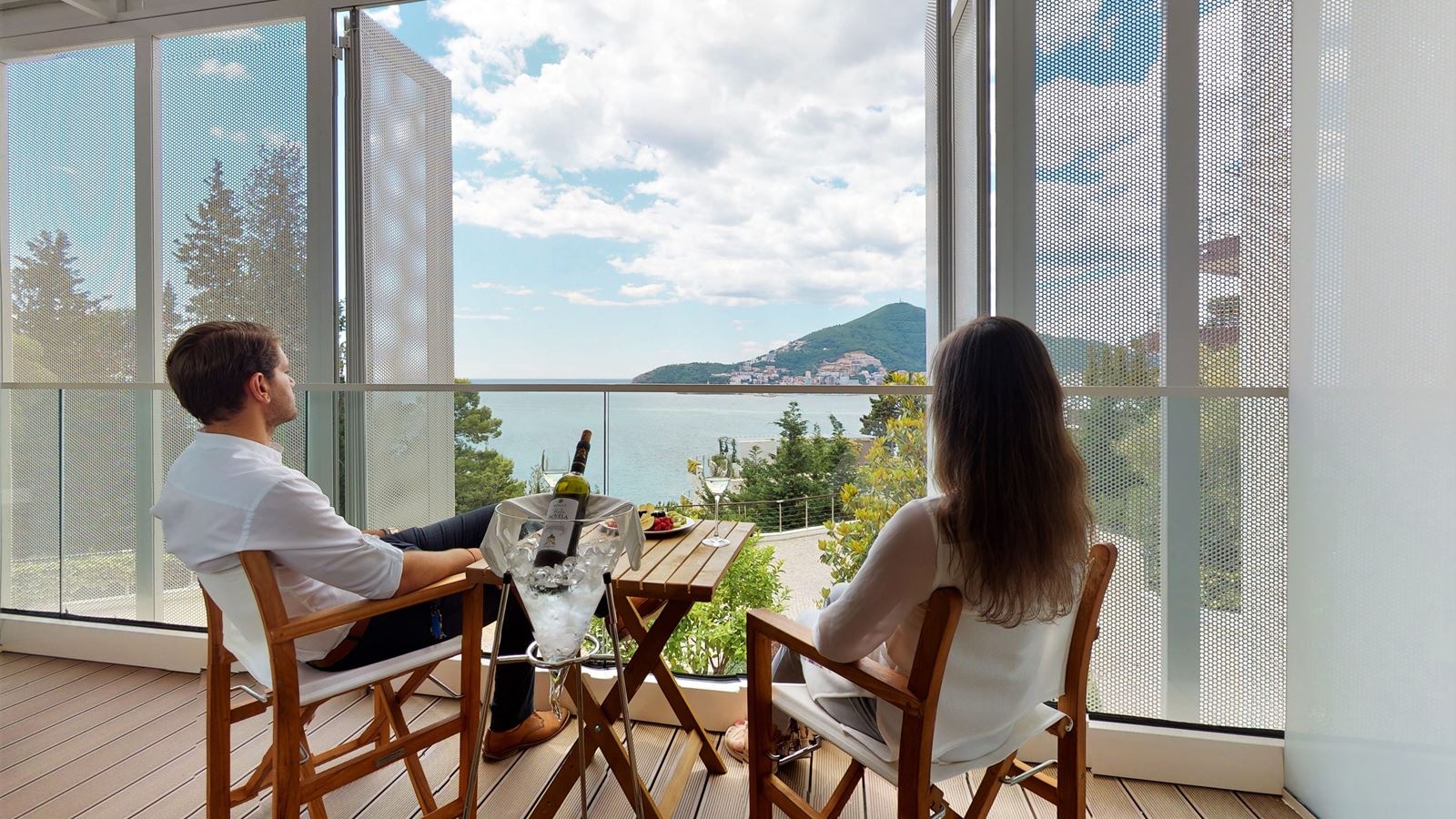 rooms-comfort-room-sea-view-with-terrace