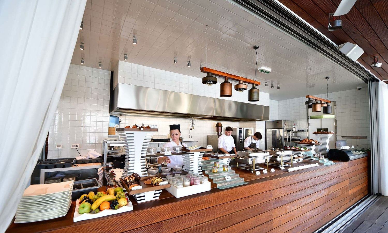 restaurants-dukley-seafront-restaurant