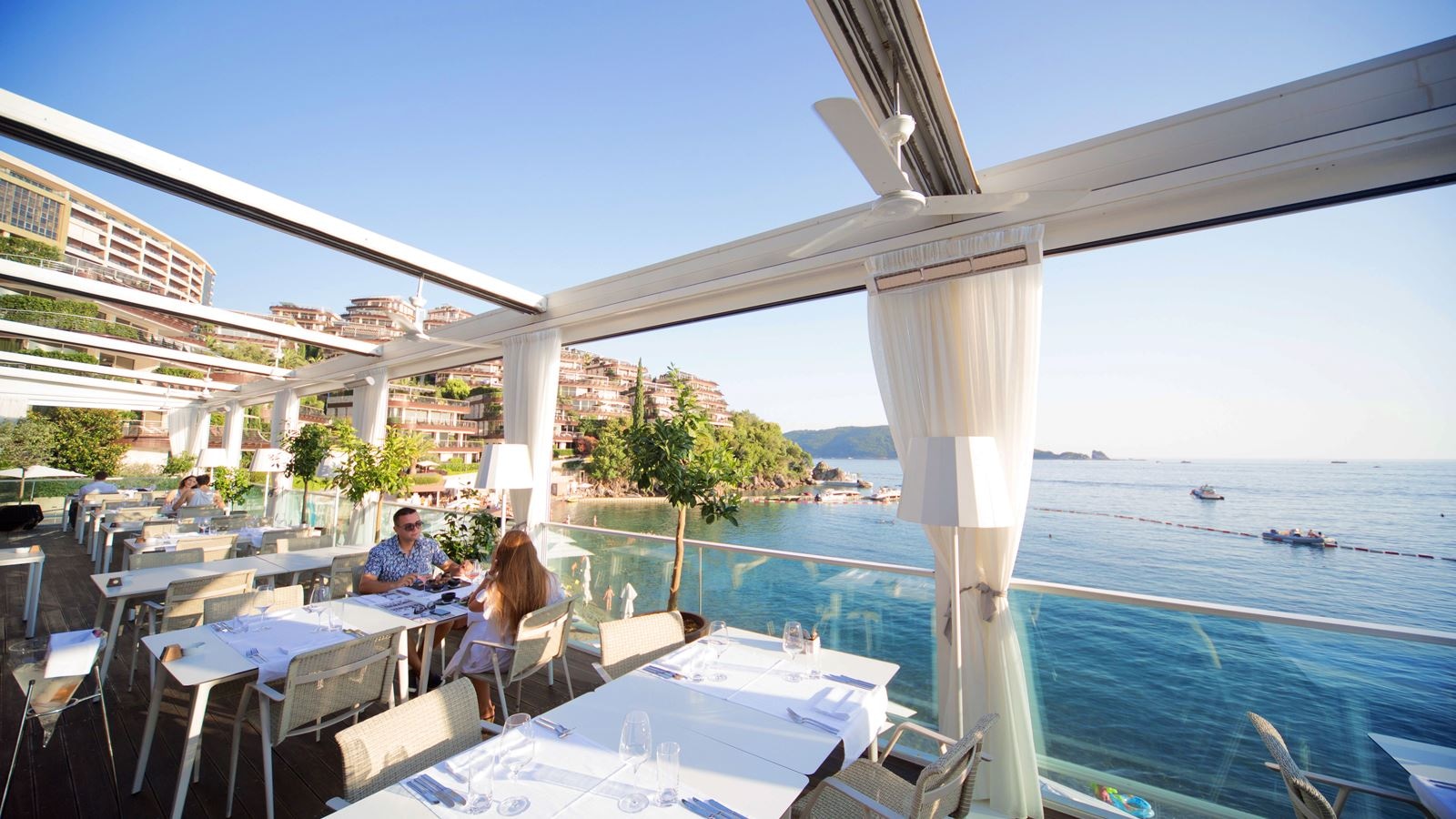 restaurants-dukley-seafront-restaurant