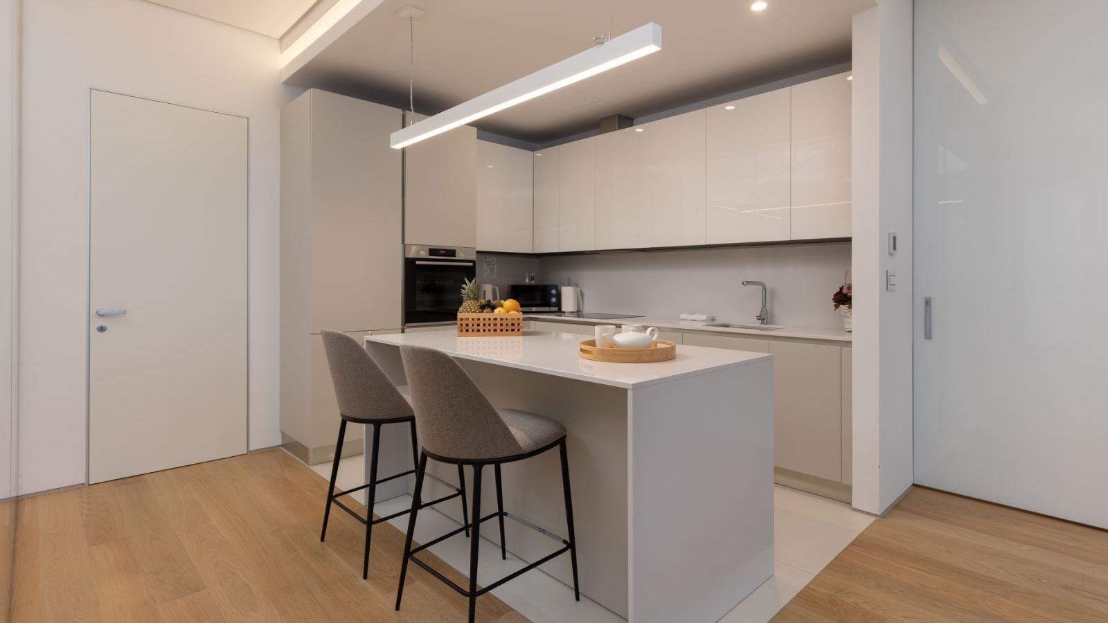 rooms-four-bedrooms-penthouse-garden-line