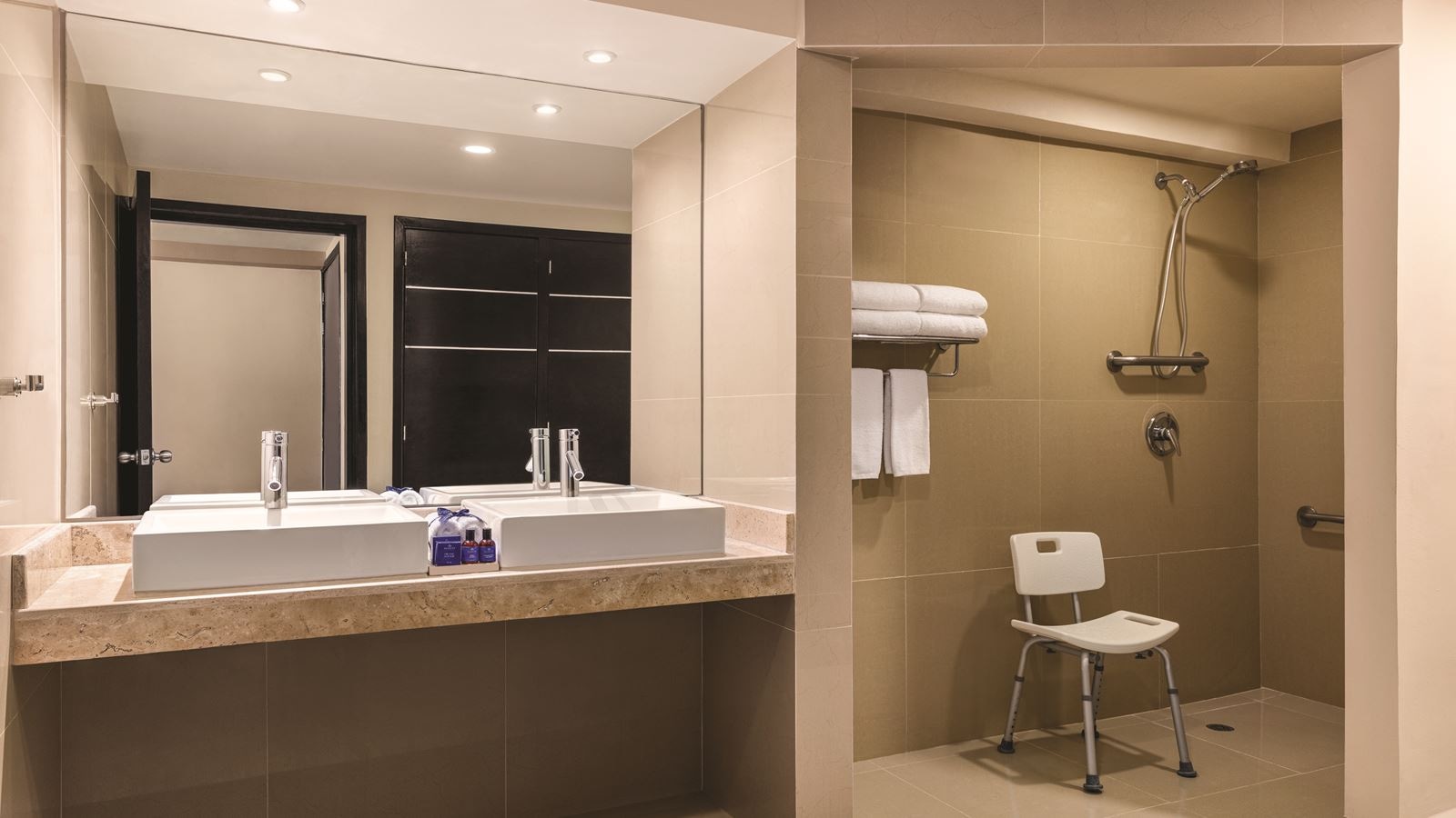 rooms-family-suite-king