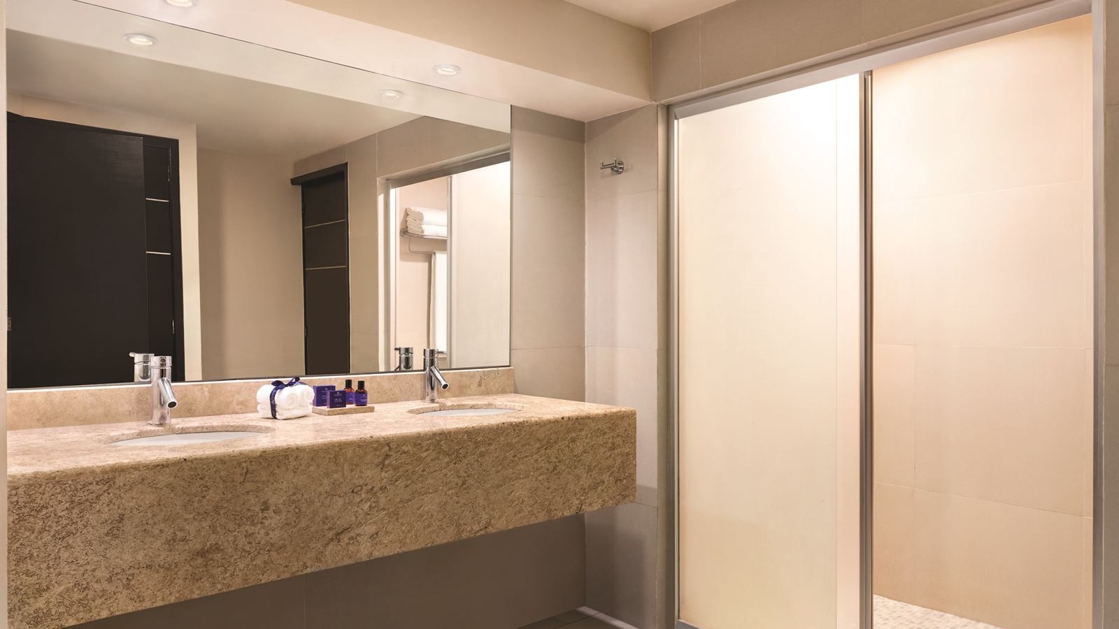 rooms-family-suite-king