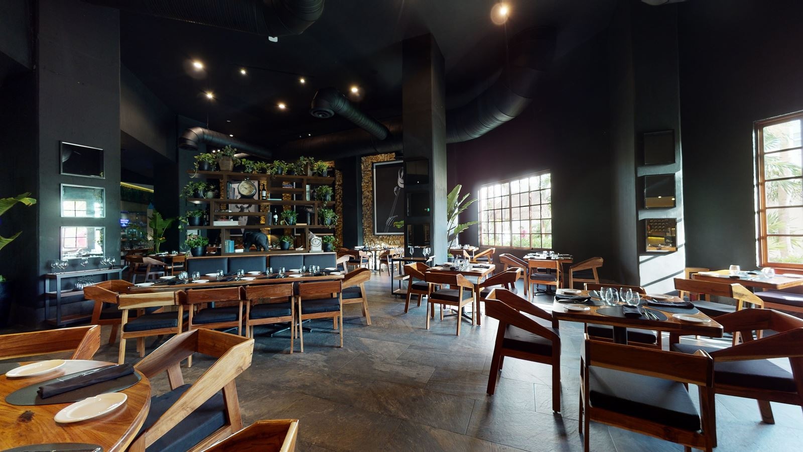 restaurants-big-benwine--grill