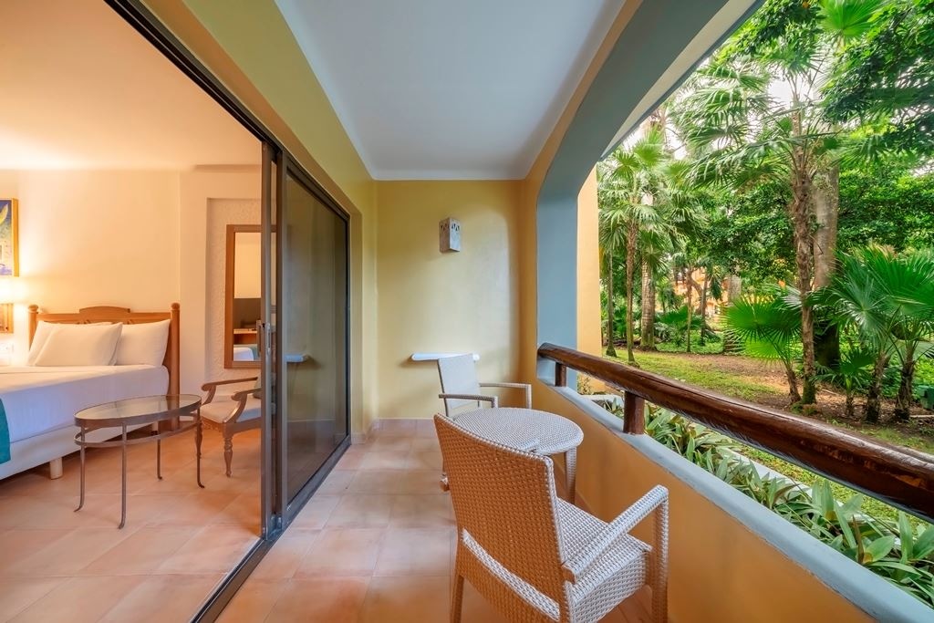 rooms-premium-near-beach