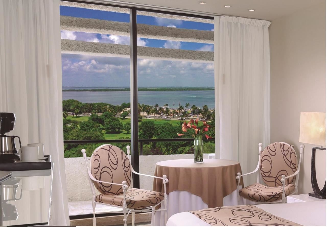 rooms-grand-sunset-view