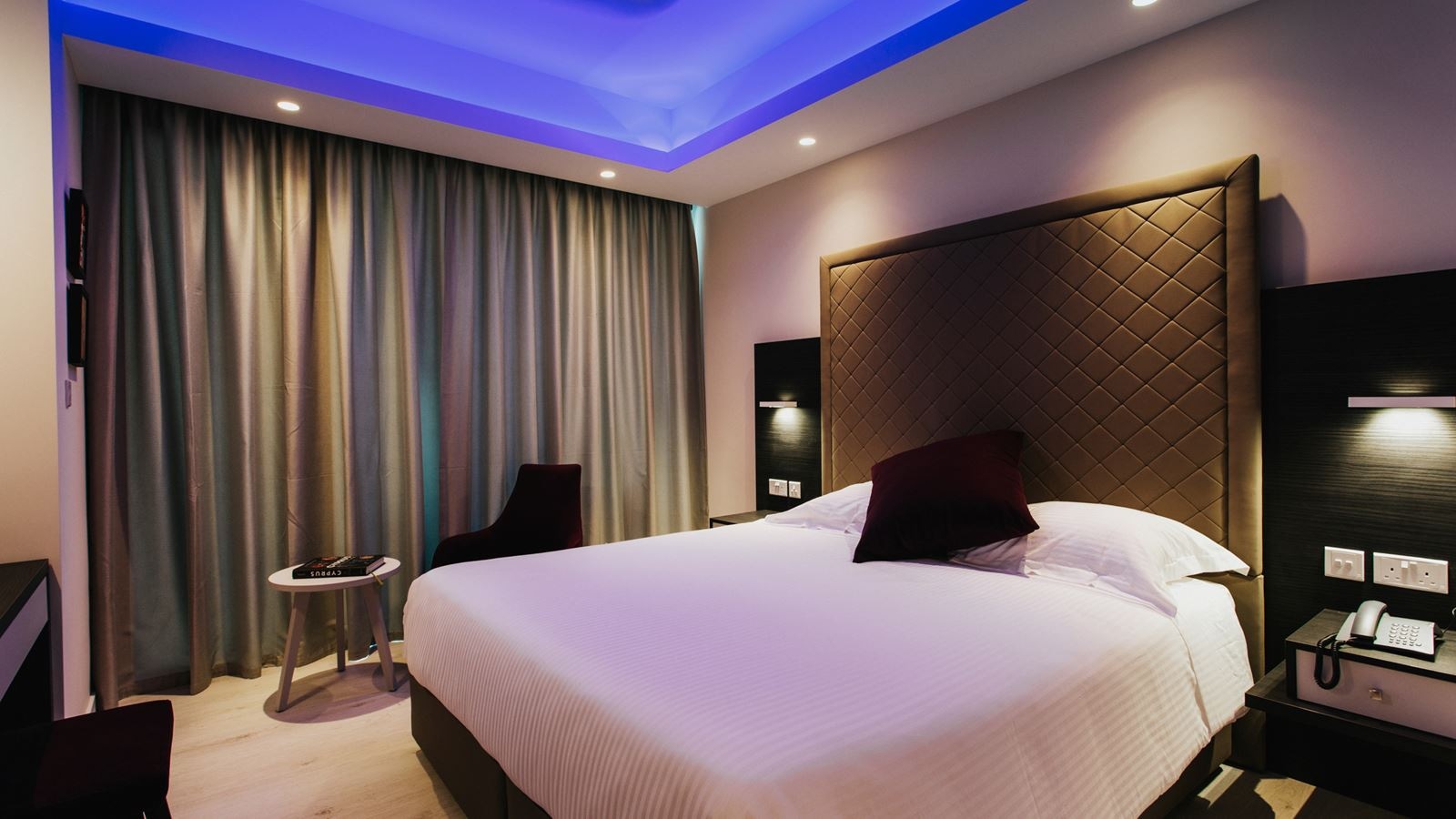 rooms-standard-room-balcony