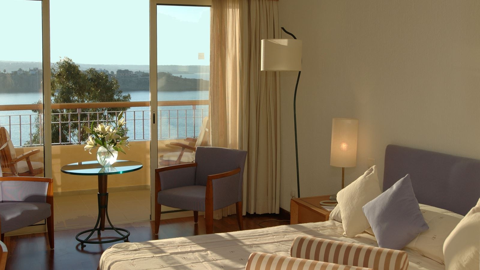 rooms-double-room-sea-view-balcony