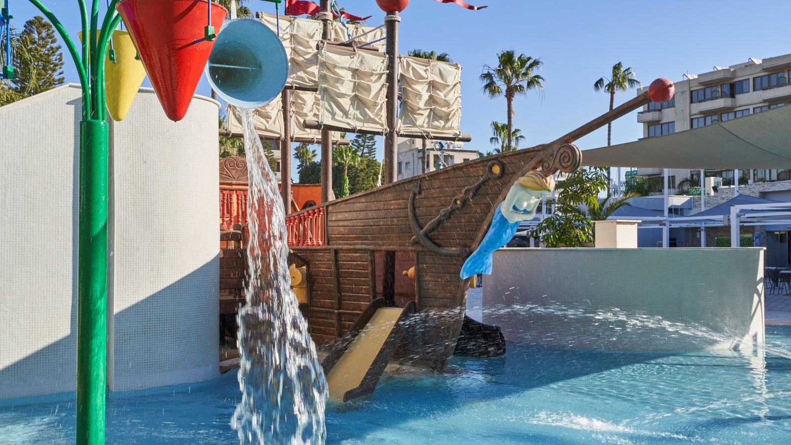 pools-outdoor-childrens-pool