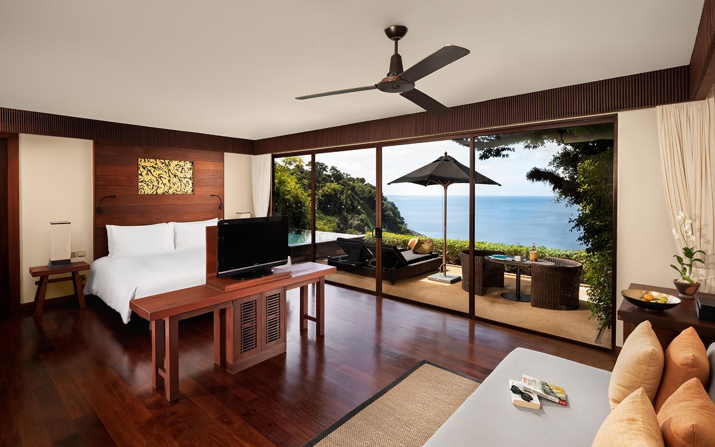 rooms-ocean-pool-suite