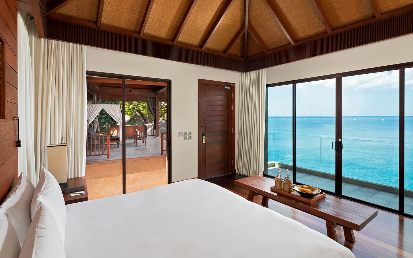 rooms-cliff-pool-villa