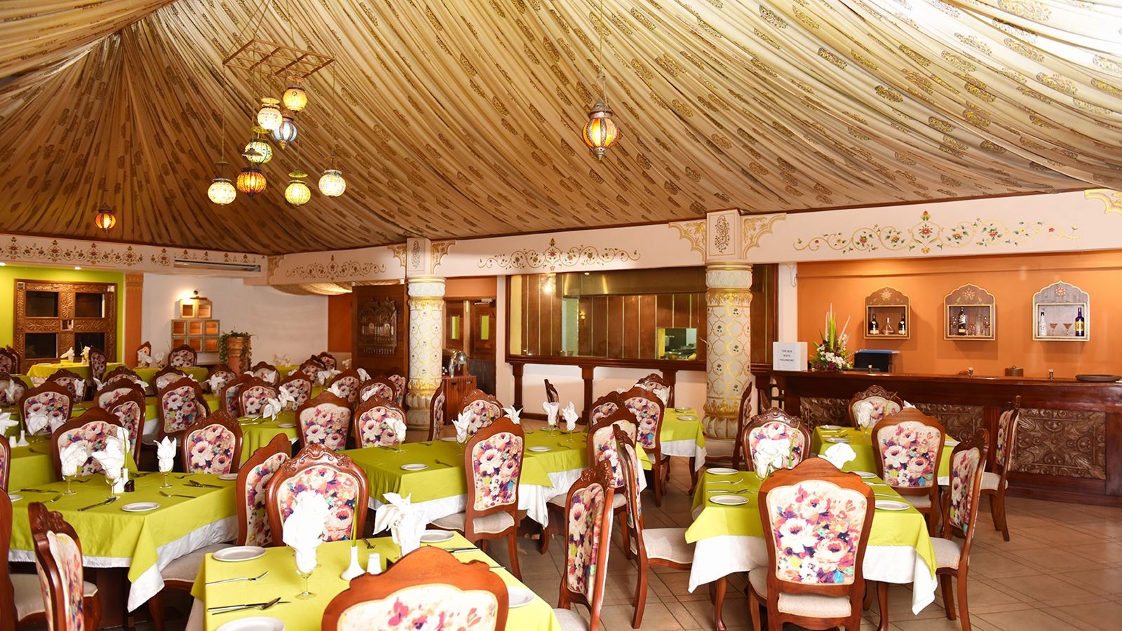 restaurants-restaurants